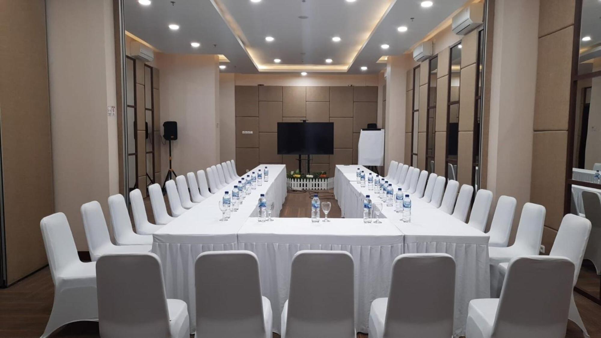 Cordova Suites เซอมารัง ภายนอก รูปภาพ
